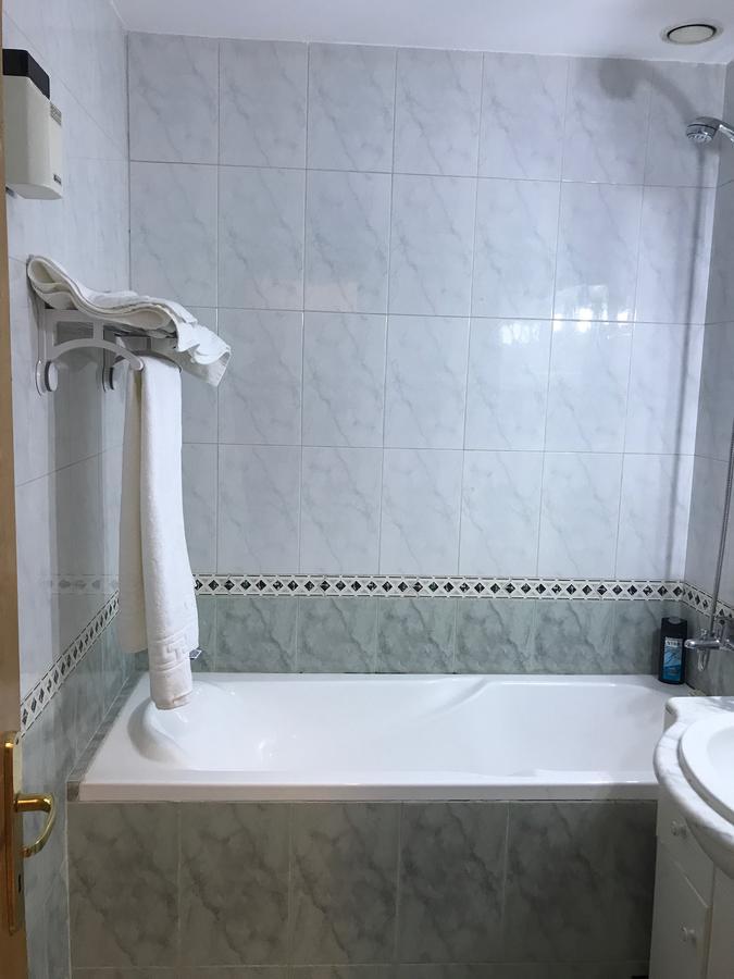 באקאו Apartament In Regim Hotelier מראה חיצוני תמונה