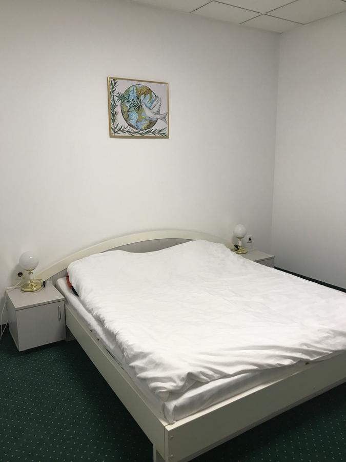 באקאו Apartament In Regim Hotelier מראה חיצוני תמונה