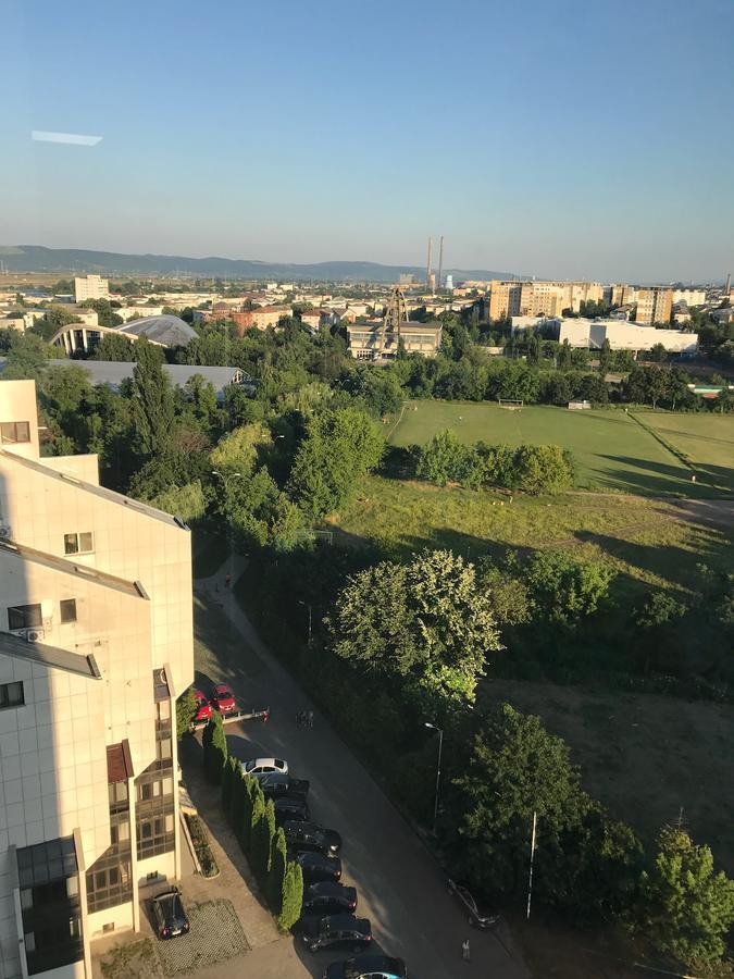 באקאו Apartament In Regim Hotelier מראה חיצוני תמונה
