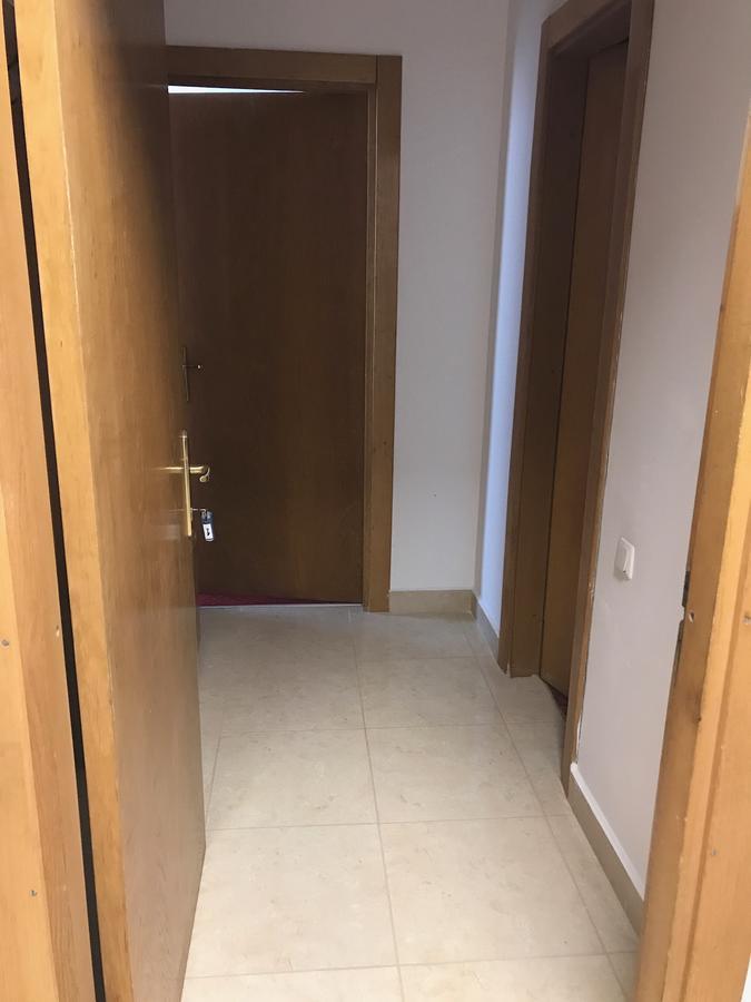 באקאו Apartament In Regim Hotelier מראה חיצוני תמונה